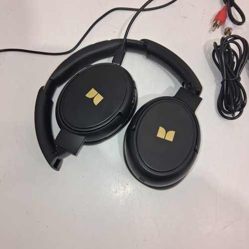 MONSTER TVLINK 300 WIRELESS HEADPHONES WITH TRANSMITTER CHARGING BASE - BLACK (MODEL: MH22258) image 6