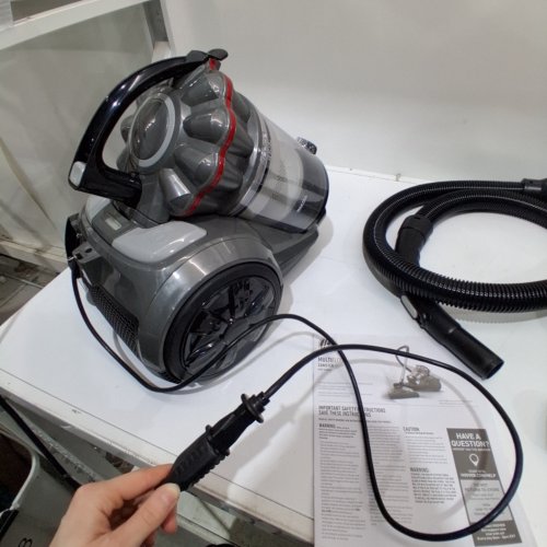 HOOVER MULTIFLOOR BAGLESS CANISTER VACUUM WITH EASY RETRACTABLE CORD - RED/BLACK (MODEL:SH40210CA) image 2