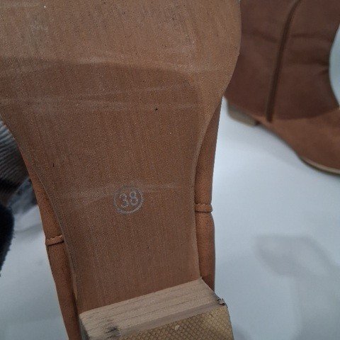 WOMEN'S BROWN ZIP-UP BOOTS - SIZE 7.5 (38) - BROWN image 3