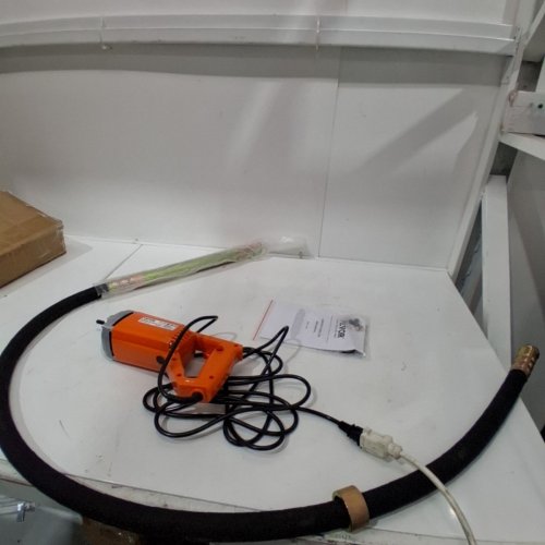 VEVOR HANDHELD ELECTRIC CONCRETE PENCIL CEMENT VIBRATOR - 800W - 13000VPM - 6.6FT - BLACK/ORANGE (MODEL: ZPN35) image 3