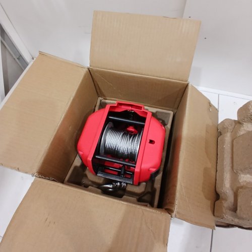 PORTABLE DRILL POWERED WINCH 750LBS, COME ALONG WINCH WITH ALLOY STEEL WIRE ROPE 40FT, HAND WINCH FOR LIFTING, DRAGGING, HANDLING, TRAILER (RED) image 3