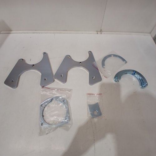 REAR DISC BRACKETS & HARDWARE KIT FOR FSC 1958-64 CHEVY MODELS - SILVER (STYLE: DBK5568) image 2