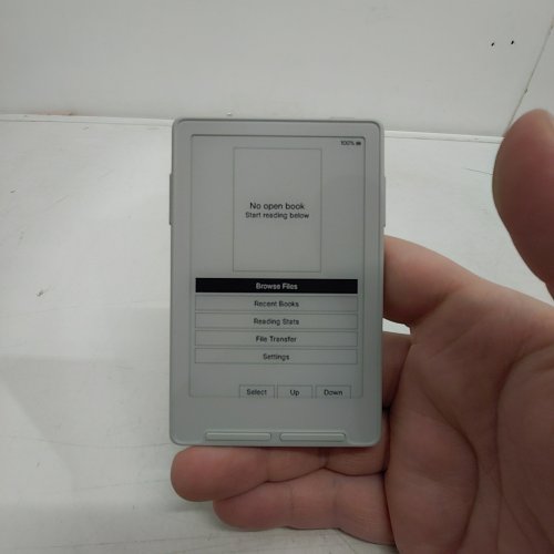 XTEINK POCKET SIZED E-INK E-READER WITH MAGSAFE- 16GB STORAGE - WHITE (MODEL: X3) image 3