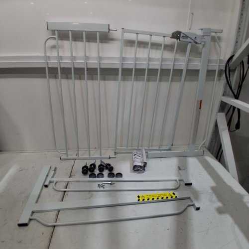 REGALO EASY STEP EXTRA WIDE METAL SAFETY GATE - 30" X 29" - 49" - WHITE - (MODEL: 1164EWDS) image 2