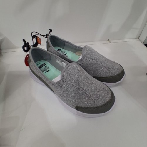 WOMEN'S ATHLETIC WORKS AVIA MEMORY FOAM WIDE FIT SLIP-ON SHOES - 10W - GREY (STYLE: 26VIVAWWY24) image 3