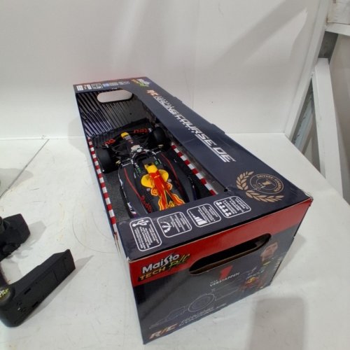 MAISTO TECH FORMULA 1 ONE MAX VERSTAPPEN #1 ORACLE REDBULL CAR - 1:10 SCALE - BLACK/RED (MODEL: 1739888) image 6