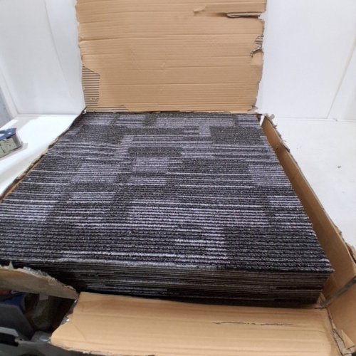 18PK ALTRUISTIC HEAVY DUTY CARPET TILES - 24" X 24" - BLACK / GREY image 2