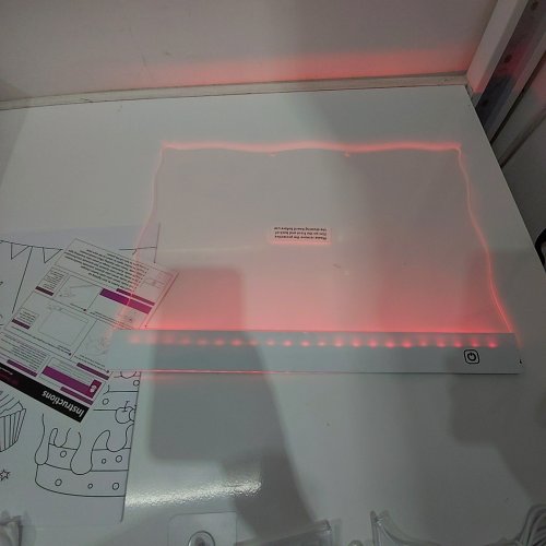 VINTS RECHARGEABLE LED DRAWING BOARD WITH 7 MARKERS - 15.75"X11.81" - WHITE image 2