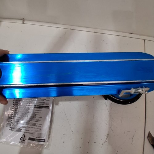 RAZOR A5 LUX SCOOTER WITH KICKSTAND - 35"X21"X41" - BLUE (MODEL#: 13013243) image 4