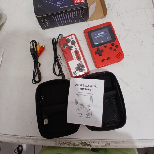HANDHELD GAME CONSOLE, PORTABLE RETRO VIDEO GAME CONSOLE WITH 800 CLASSICAL FC GAMES, 3.0-INCHES LCD SCREEN, RETRO GAME CONSOLE SUPPORT FOR CONNECTING TV AND TWO PLAYERS (RED) image 3