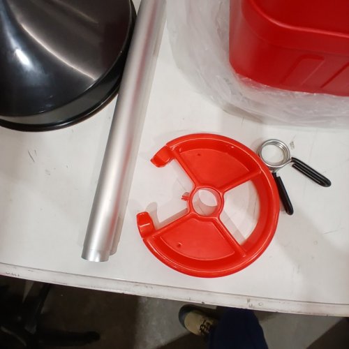 MAXWORKS PORTABLE WASTE OIL DRAIN, INDUSTRIAL TANK WITH WHEELS - 9 GALLON - RED (MODEL: 50964) image 4