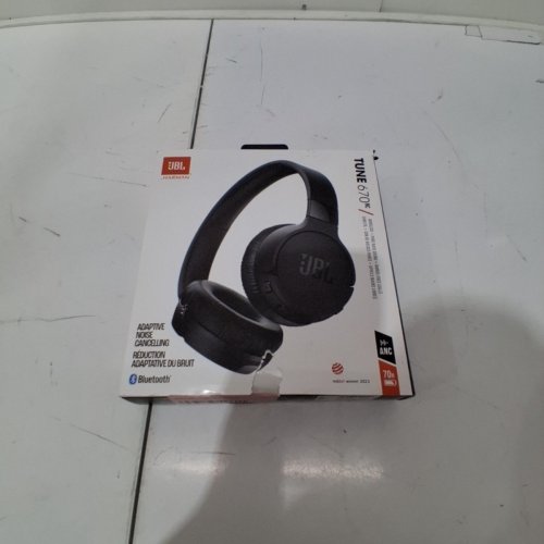 JBL TUNE 670NC BLUETOOTH WIRELESS HEADPHONES WITH ADAPTIVE NOISE CANCELLING AND HANDS-FREE CALLS - BLACK (MODEL: JBLT670NCBLUAM) image 6