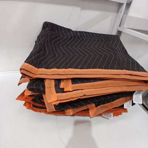 6PK VEVOR HEAVY DUTY MOVING BLANKETS - 72" X 40"- BLACK/ORANGE-(MODEL: ‎YB086-35) image 2