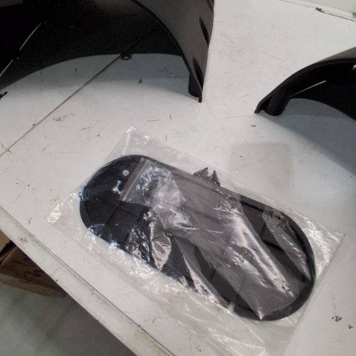 CAMCO HEAVY DUTY PROPANE TANK COVER - 20 LBS - BLACK (MODEL: 40578) image 3