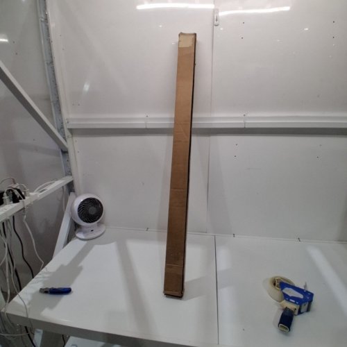 5PK ULINE ACRYLIC CORNER GUARDS - 48" -CLEAR (MODEL: H-11396) image 4