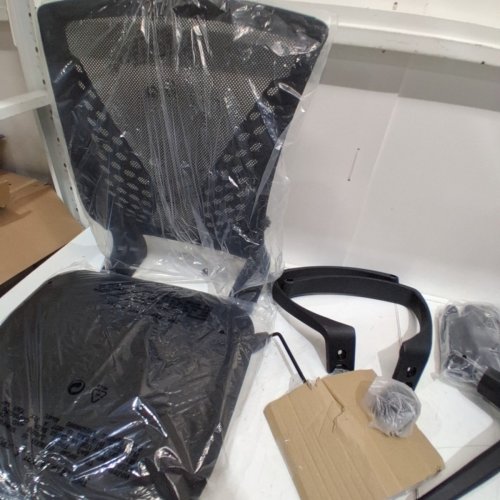 YIQIEDEY MESH BACK OFFICE CHAIR WITH LUMBAR SUPPORT - 250LBS WEIGHT LIMIT - BLACK (MODEL: MC-GF411-BLACK) image 3