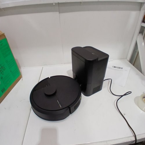 ROOMBA 105 ROBOT VACUUM WITH AUTOEMPTY DOCK - BLACK (MODEL: Q352020) image 4