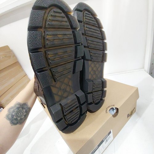 UNISEX DR. MARTENS COMBS CRAZY HORSE LEATHER CASUAL BOOTS - M:10 W:11 - DARK BROWN (MODEL: 26006207) image 3