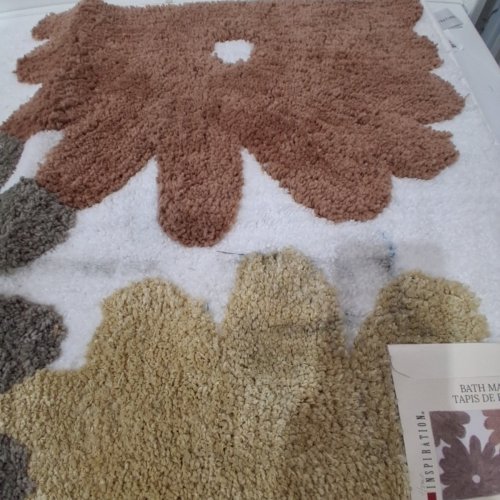 SAFDIE CARVED FLORAL NON-SLIP FLUFFY BATH MAT - 22" X 36" - NEUTRALS/BROWN (MODEL: 1990087) image 3