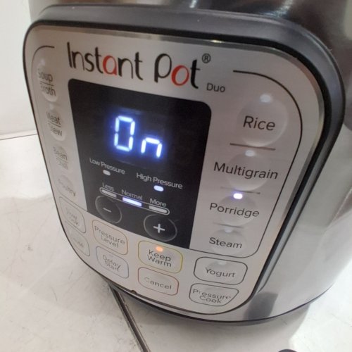 INSTANT POT DUO 7-IN-1 ELECTRIC PRESSURE MULTI-COOKER - 8QT - STAINLESS STEEL/BLACK (MODEL: DUO-80-V5) image 2