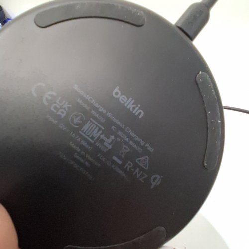 BELKIN BOOSTCHARGE WIRELESS CHARGING PAD - 20W - BLACK image 3