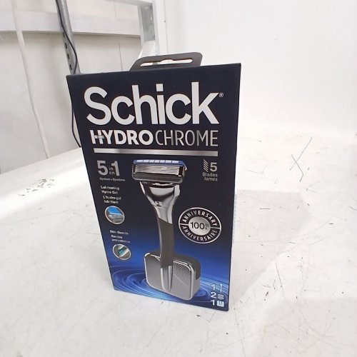5 IN 1 SCHICK HYDRO CHROME RAZOR WITH LUBRICATED BLADES- 5-BLADE - CHROME image 2