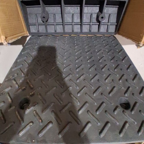 2PK WEATHERPROOF RUBBER DRIVEWAY CURB RAMP - 7000LBS MAX - 7" RISE - 19.3" X 19.3" - BLACK (MODEL: 0207V3IG) image 3