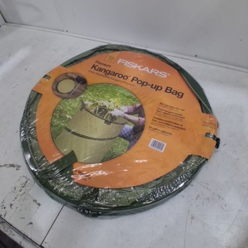 FISKARS POP-UP GARDEN BAG - 30 GAL - GREEN image 2