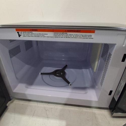 CHEFMAN COUNTERTOP MICROWAVE OVEN - 31 L (1.1 CU. FT) - BLACK / SILVER (MODEL: RJ55-11-V2-CA) image 5