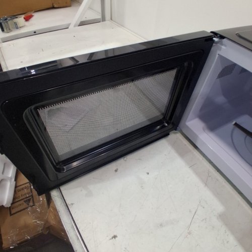 CHEFMAN COUNTERTOP MICROWAVE OVEN - 31 L (1.1 CU. FT) - BLACK / SILVER (MODEL: RJ55-11-V2-CA) image 6