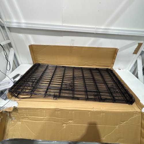 AMAZONBASICS FOLDABLE PLAY PEN GATE 36" BLACK image 2