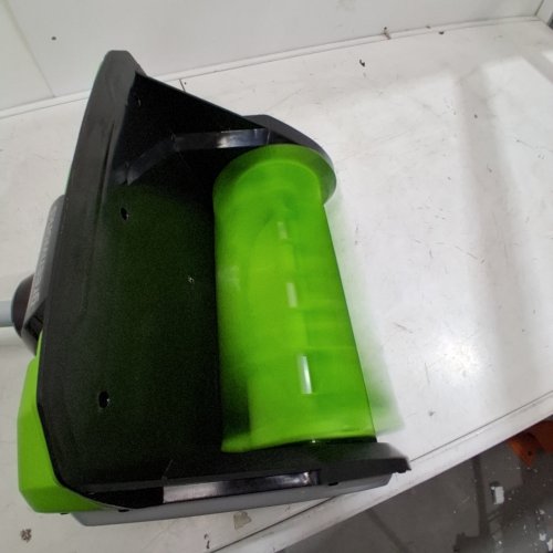 GREENWORKS PRO CORDED ELECTRIC SNOW SHOVEL - 8AMP - 12" - GREEN (MODEL: GBSS08000/2600802) image 2