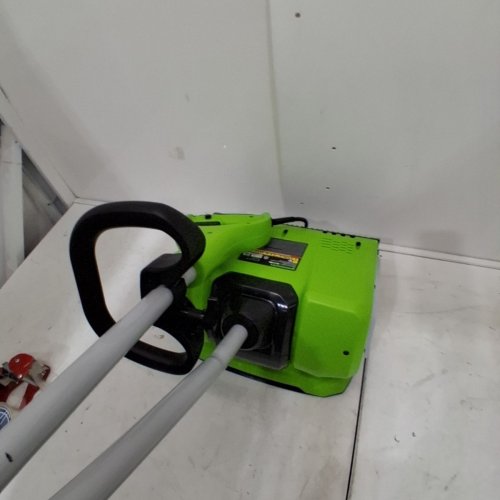 GREENWORKS PRO CORDED ELECTRIC SNOW SHOVEL - 8AMP - 12" - GREEN (MODEL: GBSS08000/2600802) image 4
