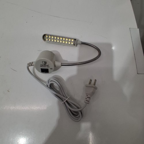 EVISWIY MAGNETIC SEWING MACHINE LIGHT WITH 30 LEDS image 3