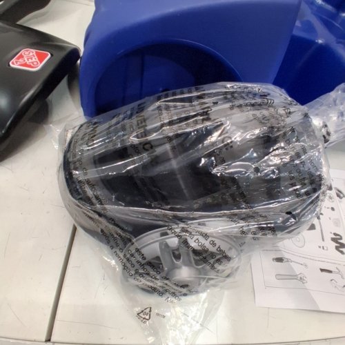 STEP2 PUSH AROUND BUGGY GT CAR WITH SEAT BELT & HORN - 50LBS MAX - BLUE/BLACK (MODEL: 779799) image 4