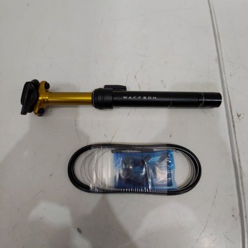 WAFFSON WFS FLEX EXTERNAL DROPPER POST - 27.2 MM DIAMETER - 70 MM TRAVEL - BLACK/GOLD (MODEL: SP03JD27.2X305GLD-N) image 2