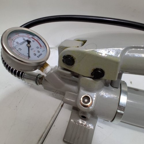 DABPRESS HYDRAULIC HAND PUMP WITH GAUGE - 12 TON CAPACITY - GREY image 3