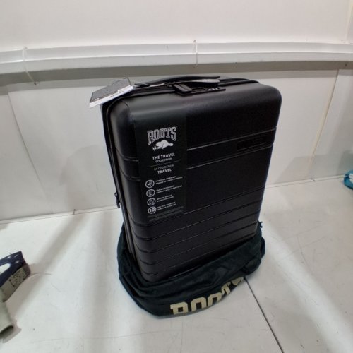 ROOTS TRAVEL COLLECTION HARDSIDE LUGGAGE CARRY-ON - WITH SPINNER WHEELS AND INTEGRATED TSA LOCK - 18' - BLACK - (MODEL: RO10169) image 2