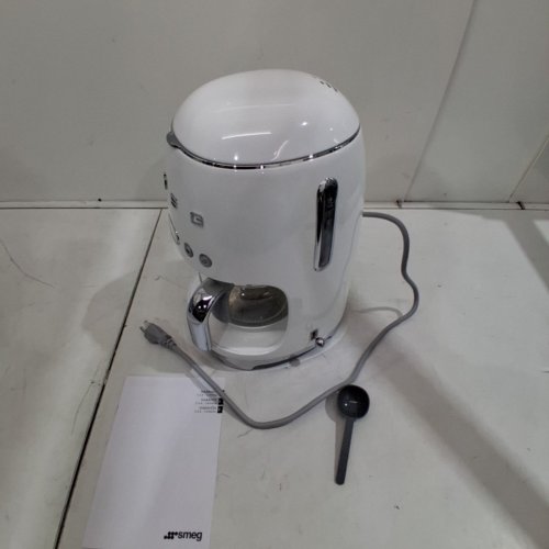SMEG 50FTS RETRO STYLE DRIP FILTER COFFEE MACHINE - 10 CUPS CAPACITY - 1050W - WHITE (MODEL: DCF02WHUS) image 6
