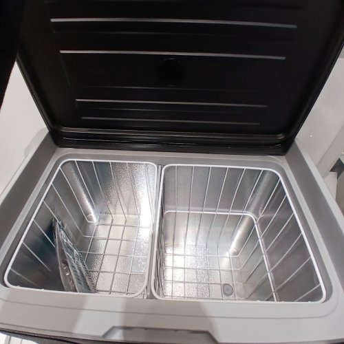 EUHOMY PORTABLE CAR FRIDGE FREEZER WITH INDEPENDENT TEMPERATURE CONTROL AND LED DIGITAL DISPLAY - 50L - 12/24V DC - BLACK/GREY - (MODEL:CF003-50BL-CAEH) image 4