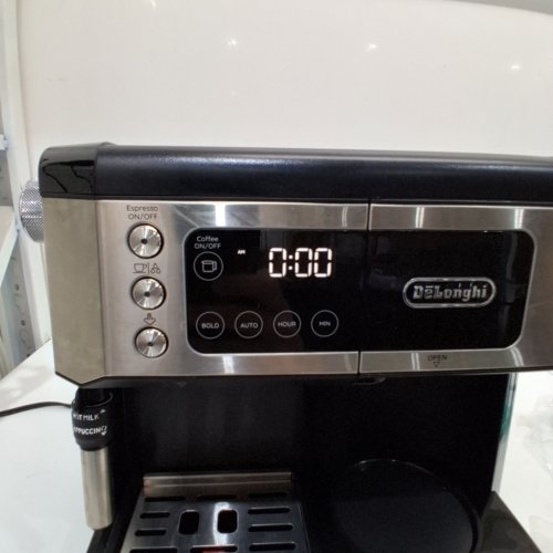 DELONGHI ALL-IN-ONE ADVANCED COFFEE & ESPRESSO MAKER - 10-CUP GLASS CARAFE - STAINLESS STEEL/BLACK (MODEL: COM532M) image 2