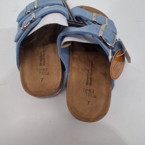 WOMEN'S TIME AND TRUE TWO STRAP SANDALS - SIZE 7 - BLUE image 5