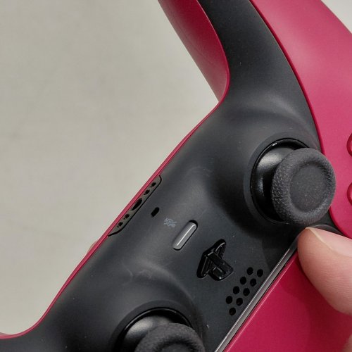 PLAYSTATION DUALSENSE WIRELESS CONTROLLER (PS5 CONTROLLER) - COSMIC RED image 4