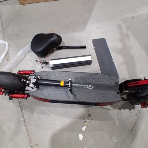 EVERCROSS ELECTRIC SCOOTER WITH MAX SPEED OF 28MPH AND MAX RANGE OF 28MPH 800W MOTOR DUAL BRAKING SYSTEM - BLACK (MODEL: H5) image 4