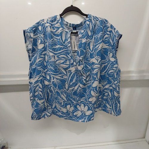 WOMEN'S OLD NAVY FLORAL SHORT SLEEVE GAUZE POP OVER BLOUSE - LARGE - BLUE / WHITE image 2
