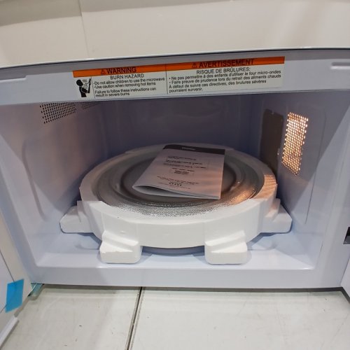 DANBY DESIGNER SENSOR COOK DIGITAL MICROWAVE - 1.4CU.FT - WHITE (MODEL: DDMW01440WG1) image 4