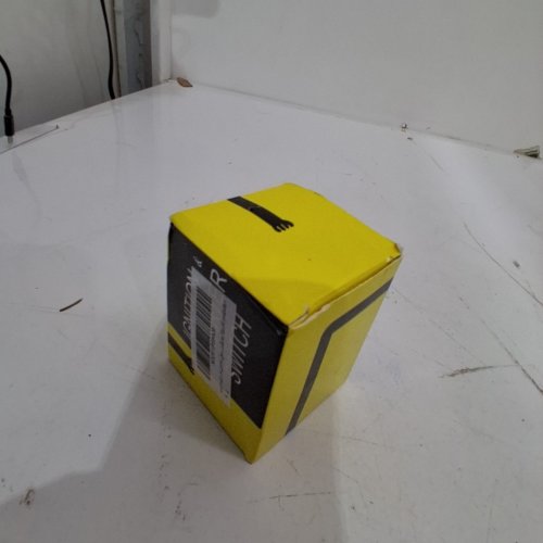 IGNITION SWITCH WITH 3 POSITION - 24 V - FITS VARIOUS MODELS - SILVER (MODEL: 3107556R1 / K203992) image 4