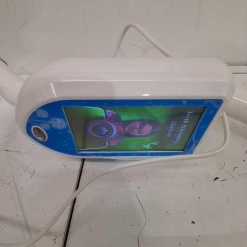 BESTLIFE TEETH WHITENING MACHINE LED BLUE LIGHT LAMP WITH PROTECTIVE GOGGLES & ACCESSORIES, 2000MW/CM LIGHT OUTPUT, 420NM~500NM SPECTRUM, WHITE/SILVER (MODEL:MD666/HA090036) image 2
