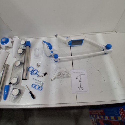 BESTLIFE TEETH WHITENING MACHINE LED BLUE LIGHT LAMP WITH PROTECTIVE GOGGLES & ACCESSORIES, 2000MW/CM LIGHT OUTPUT, 420NM~500NM SPECTRUM, WHITE/SILVER (MODEL:MD666/HA090036) image 5