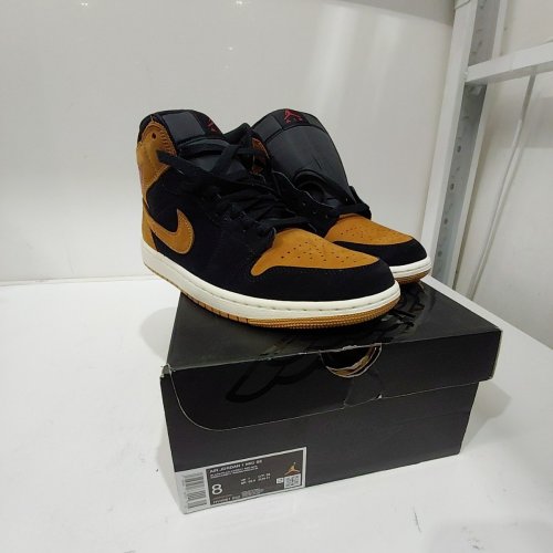 MEN'S AIR JORDAN 1 MID SE SNEAKERS - 8 - BLACK / FLAX / VARSITY RED / SAIL (STYLE: HV4091-002) image 3